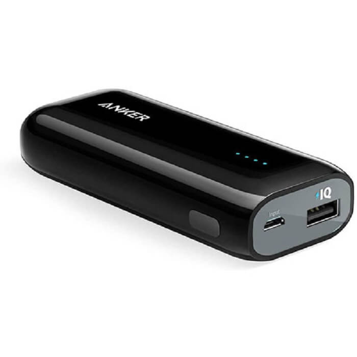 بهترین پاور بانک سبک؛ 1. Anker Astro E1 5,200mAh power bank